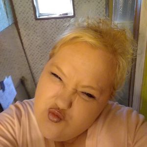 Meet your Posher, Renee